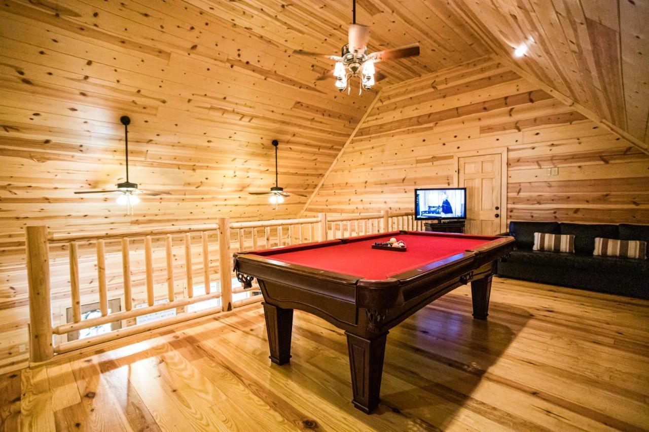 Willa Texas Kind Of Way, Hot Tub, Fireplace, Covered Deck, Pool Table, Game Loft Broken Bow Zewnętrze zdjęcie